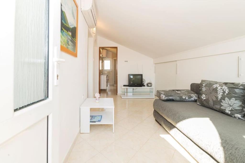 Apartman Maura Vlašići Εξωτερικό φωτογραφία